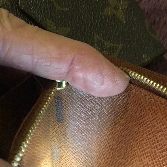 Authentic Louis Vuitton Monogram Porte Montaigne Billets Tresor Sara Long Wallet - Picture 15 of 15